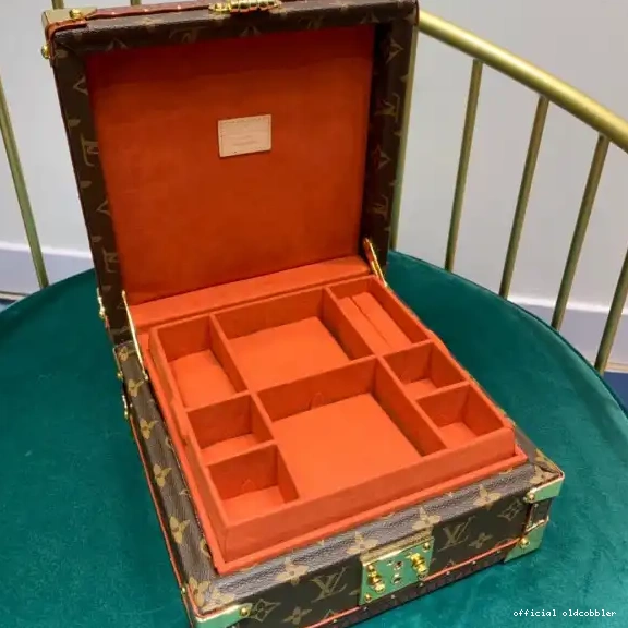 Official oldcobbler VUITTON BOX LOUIS JEWELRY 0630